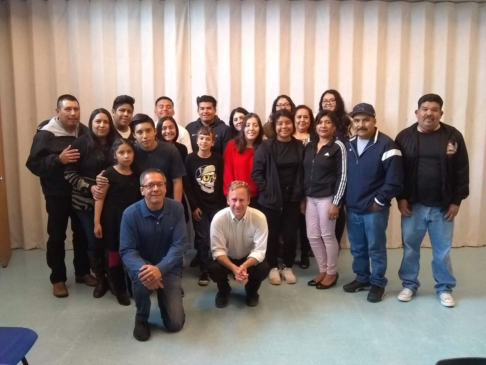 LoyalTeach students and mentors together in a group photo
